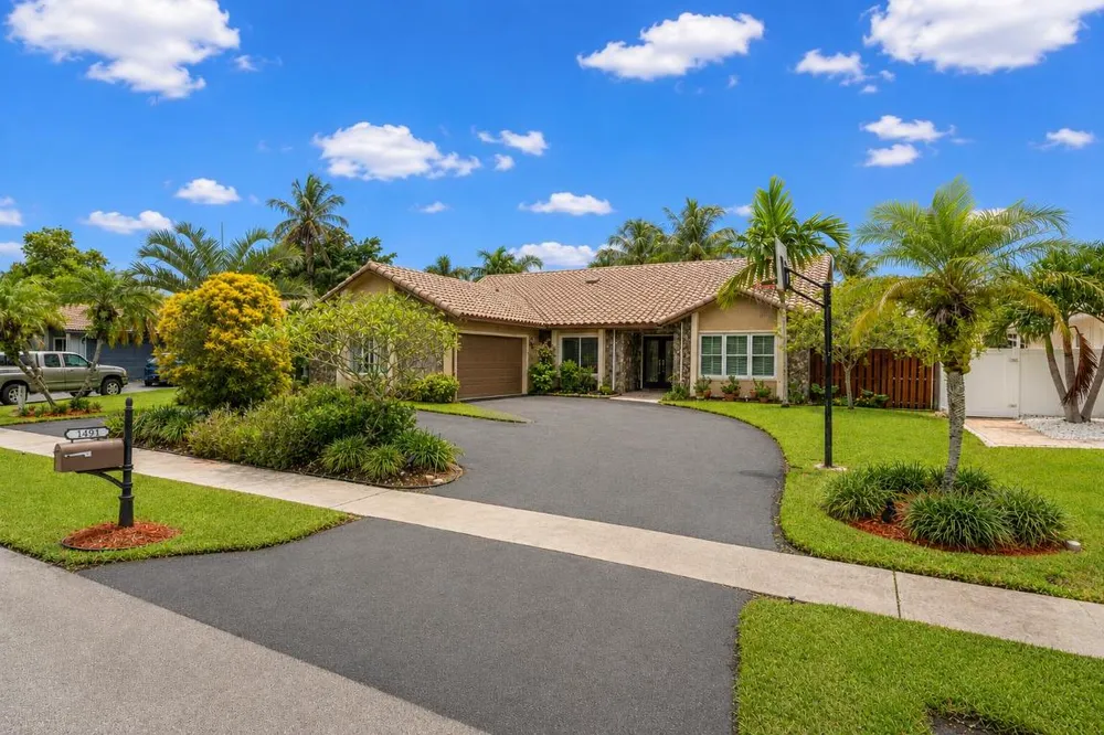 1491 NW 99TH Avenue, Plantation, FL